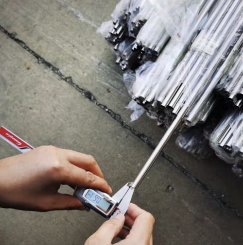Son şirket blogları hakkında Expanding Industrial Possibilities with 201 and ASTM 304/316L Seamless Stainless Steel Pipes