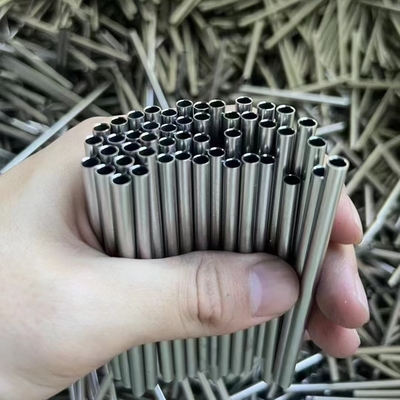 İyi bir fiyat. 304 316 Tıbbi cihazlar için dikişsiz paslanmaz çelik tüpler 0.6 mm-4 mm çevrimiçi