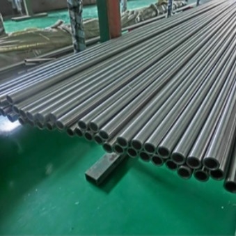 Good price 316L Yuvarlak Dikişsiz Paslanmaz Çelik Boru Boru İçi Boş Korozyona Dirençli çevrimiçi