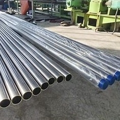 Good price Hafif Sanayi İçin Sıcak Haddelenmiş Cilalı Dikişsiz Paslanmaz Çelik Boru 304 430 2b BA çevrimiçi