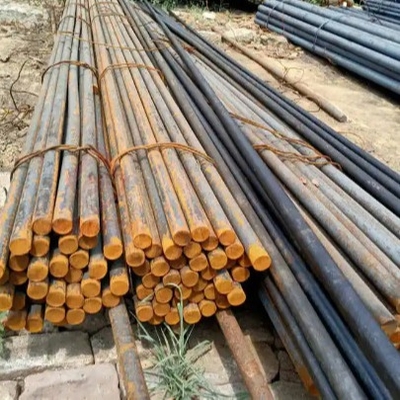 5mm ~ 200mm Karbon Çelik Çubuk ASTM C45 S4c Ck45 Dikişsiz Kaynak Hafif Alaşımlı Yüzey Cilası