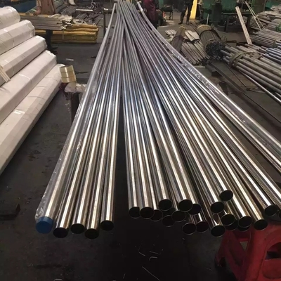 Kalite Parlak Soğuk Dökme 1.4521 X2CrMoTi18-2 Paslanmaz Çelik Tüp Petrokimya için fabrika