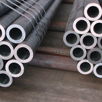SAE1020 SAE1045 DIN 17175 Dairesel Sıcak Haddelenmiş Çelik Boru Kimyasal 21.3mm - 609.6mm