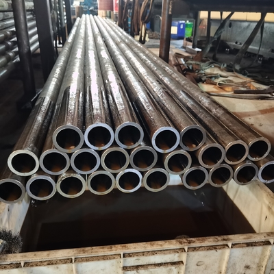 İyi bir fiyat. Yuvarlak ASTM A200, ASTM A209 ERW Soğuk İnşaat İnşaat için Dikişsiz Tüp Kalır çevrimiçi